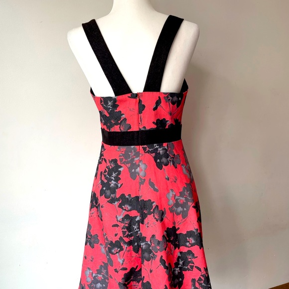 Annie 50 flower dress - Picture 2 of 3